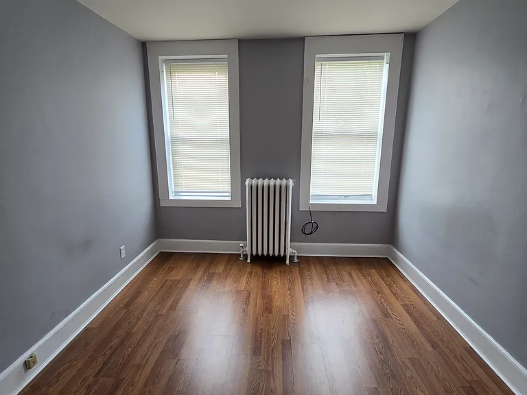 400 W Market St #2 — Photo 5