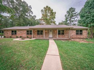 26 Circle Rd, Longview, TX 75602