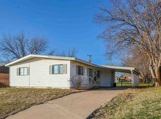 1604 Red Fox Rd, Wichita Falls, TX 76306