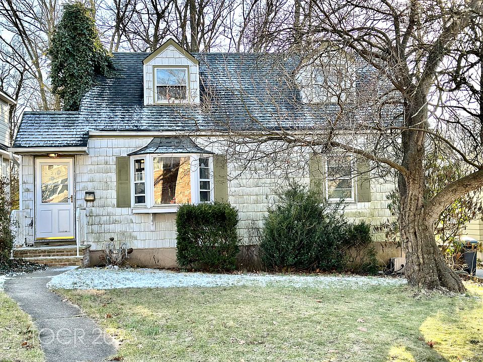 1st image of 217 Wales Ave