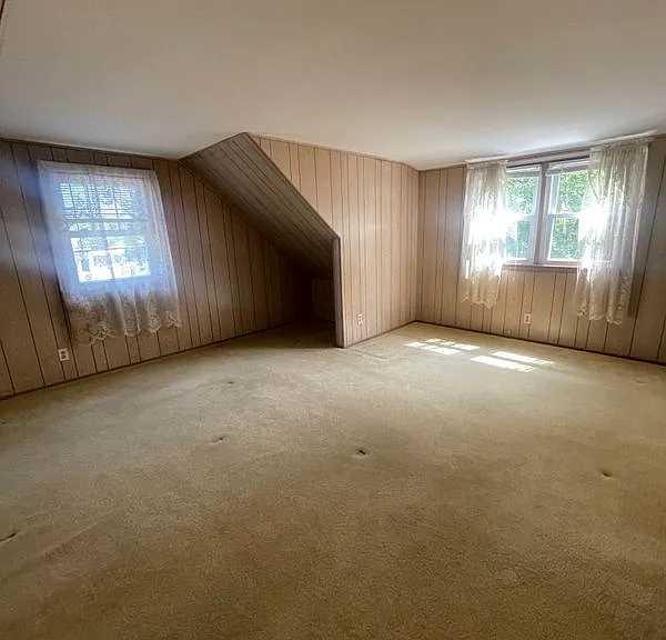 1760 Slocum St — Photo 9