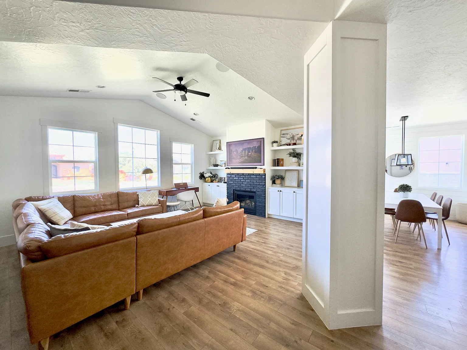 5 bed, 3300 sqft, $4,300 — Photo 4