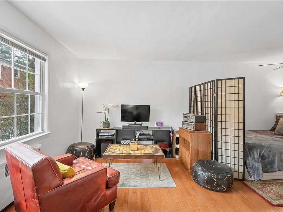 1st image of 182 Pinewood Road #23