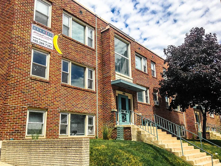 Grant Flats — Photo 1