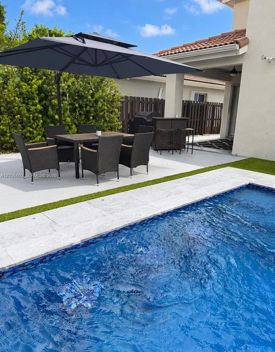 Doral Meadows 1st Addn — Photo 1