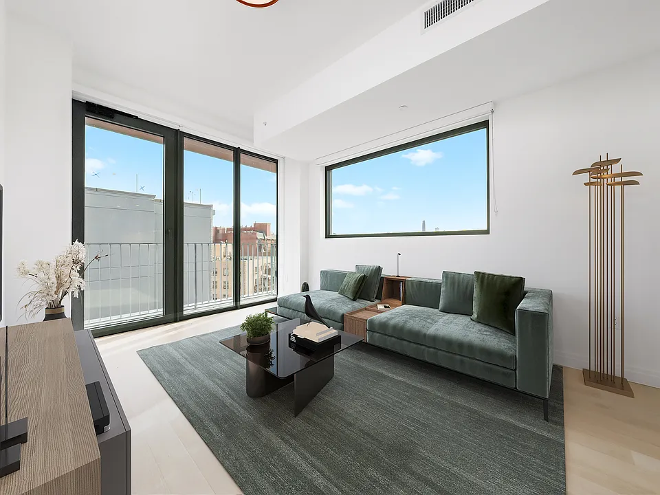 255 Lorimer St #467