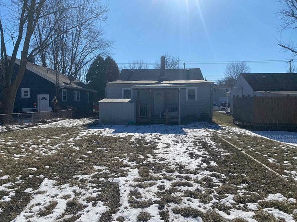 2314 E 8th St, Muncie, IN 47302
