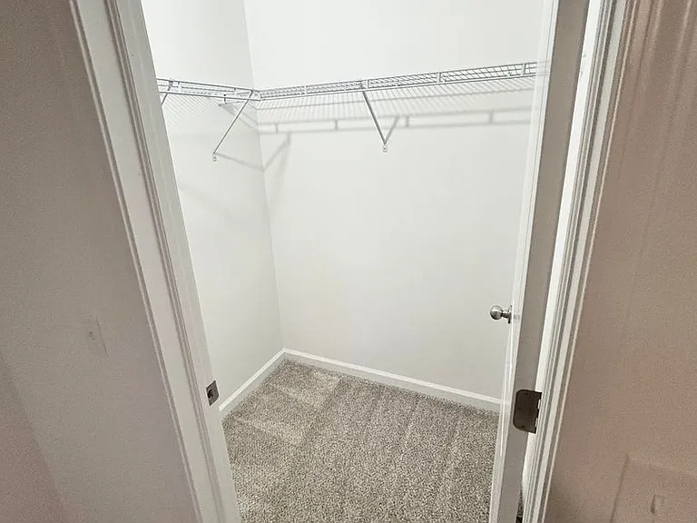 Sagamore Winds Apartments — Photo 82