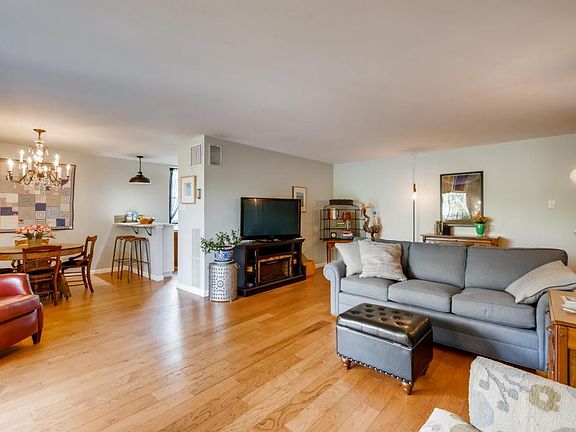 4th image of 480 S Marion Street Pkwy #303