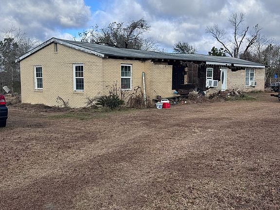 3rd image of 27 Ernest Carter Rd