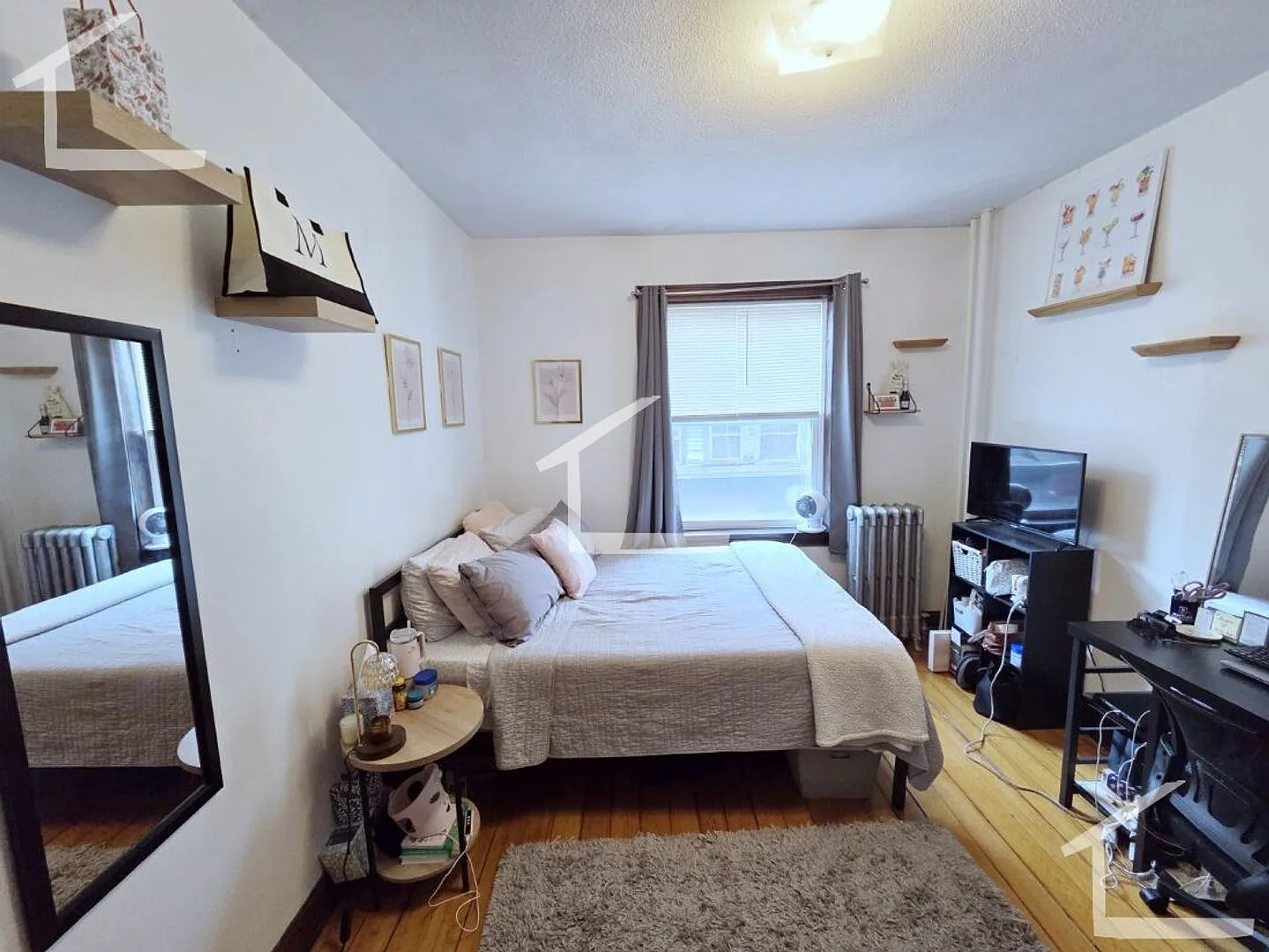 Awesome 3.5 Bed 2 Bath In Brookline... Sept 1st Move In!! — Photo 4