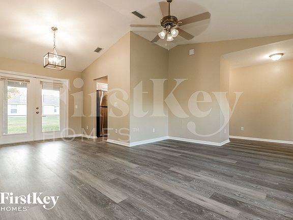 3rd image of 2607 Thomas Ln