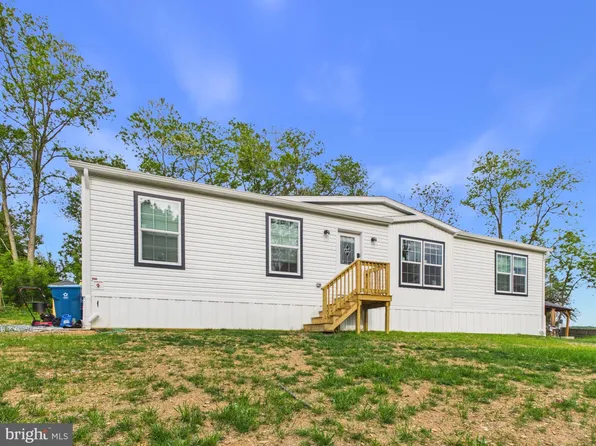 345 Boxwood Rd, Red Lion, PA 17356