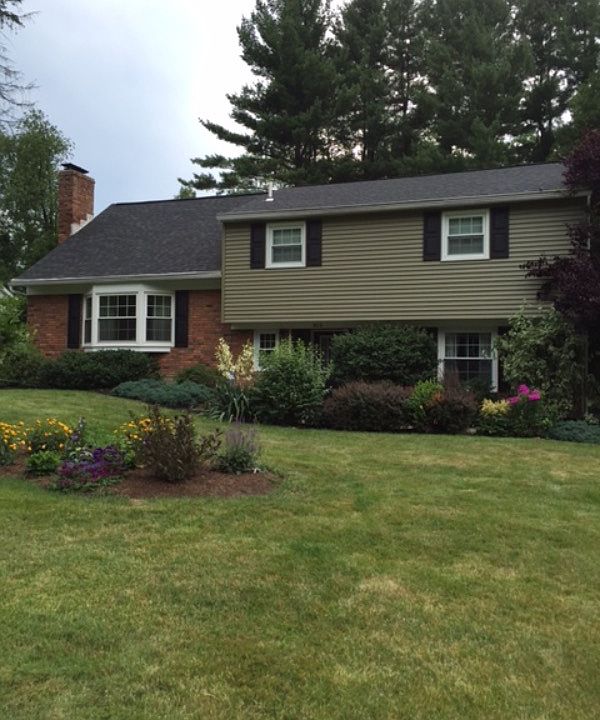 1st image of 815 Warner Rd