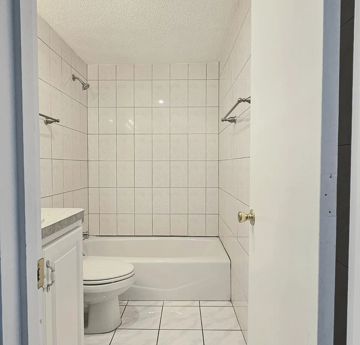 2 bed, 800 sqft, $1,200 — Photo 4