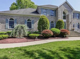 41 Majestic Ave, Lincroft, NJ 07738