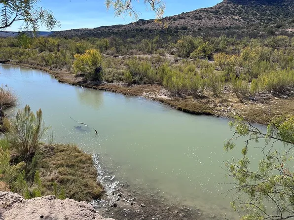 Unkown Unknown, Sheffield, TX 79781