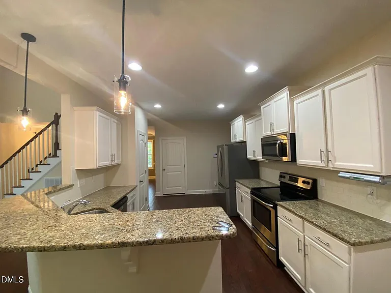 4016 Landover Peak Pl — Photo 11