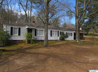 114 Harwood Dr, Gadsden, AL 35901