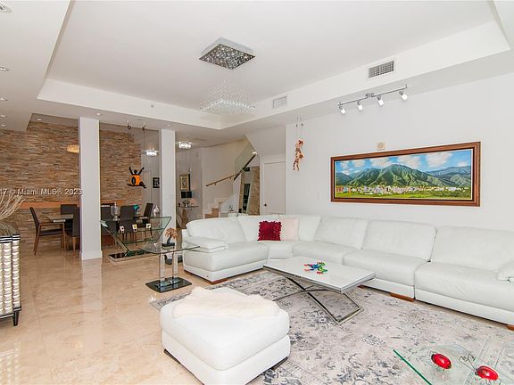 5th image of 3340 NE 190th St APT 1202