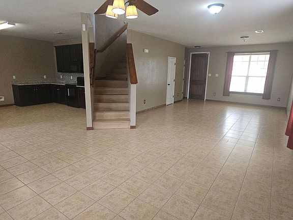 4th image of 3925 Hanna Rose Ln