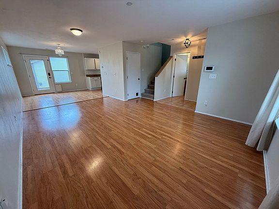 3rd image of 1694 Brown Ave