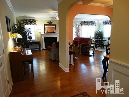 2nd image of 579 Lune Ct SE