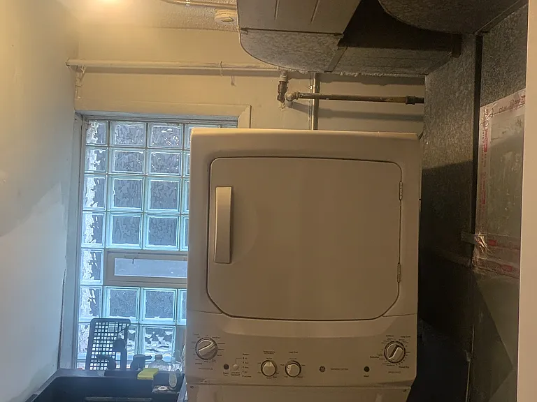 In Unit Washer and Dryer-