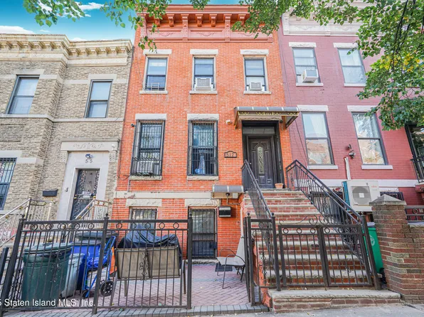 517 40th St, Brooklyn, NY 11232