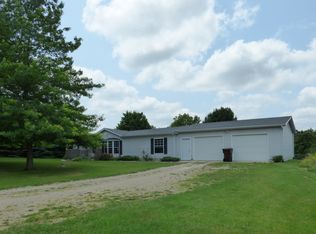 700 S. Arent Road, Watervliet, MI 49098