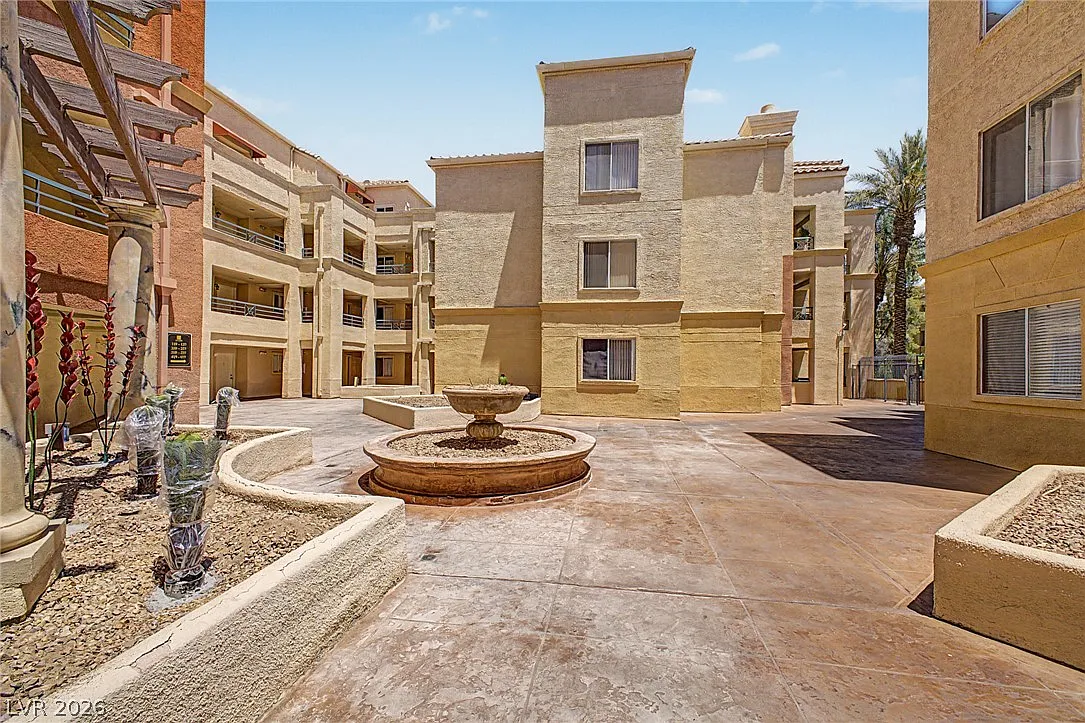 1 bed, 1.0 bath, 692 sqft, $1,500 — Photo 3