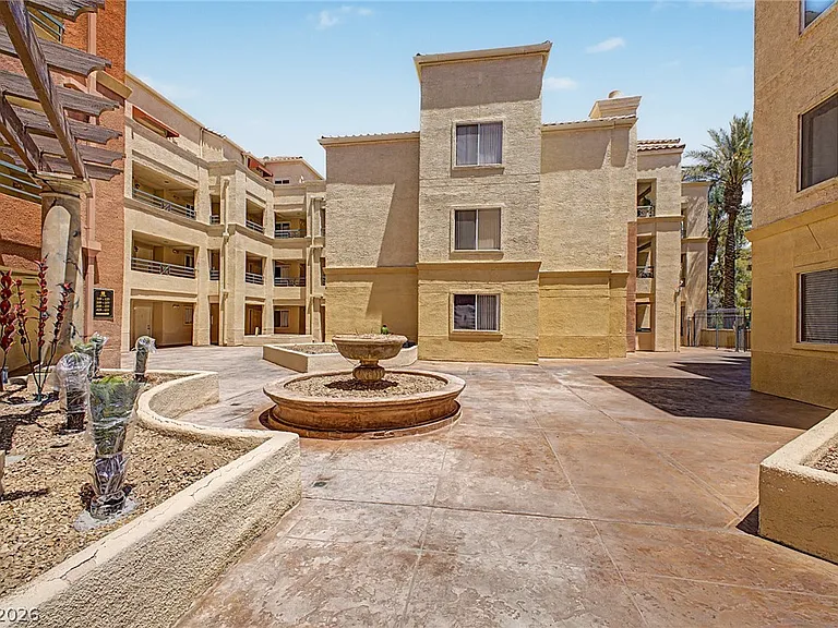 260 E Flamingo Rd #220 — Photo 3