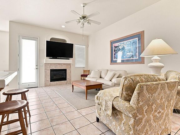 4th image of 567 Whitney Ct