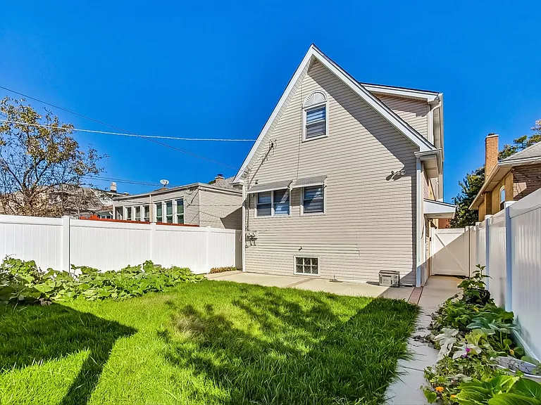 4234 N McVicker Ave #2 — Photo 36