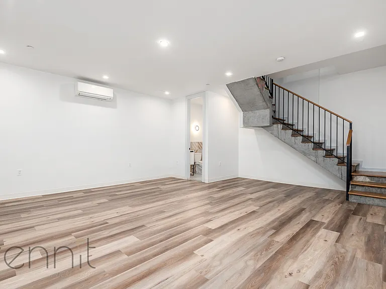774 Lexington Ave #1A — Photo 11
