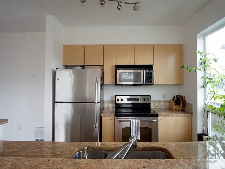 bright kitchen with plenty counter space