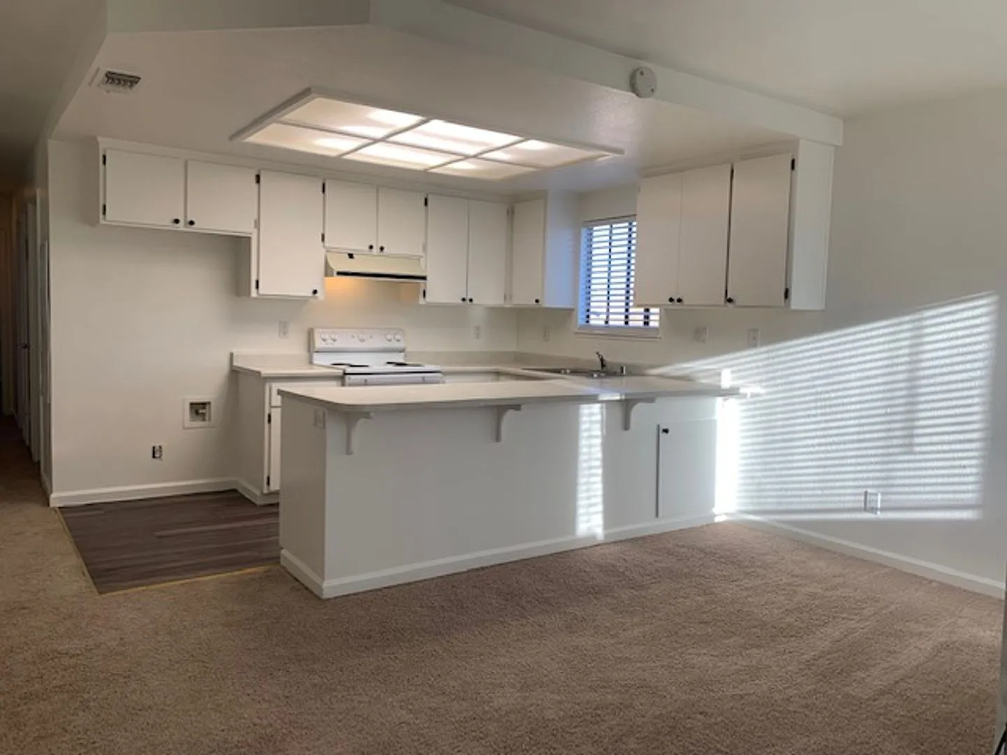 Your New Home! 2 bedroom in Roseville — Photo 1