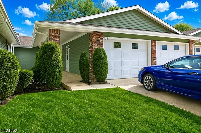 Building Photo - 332B Quinton Dr