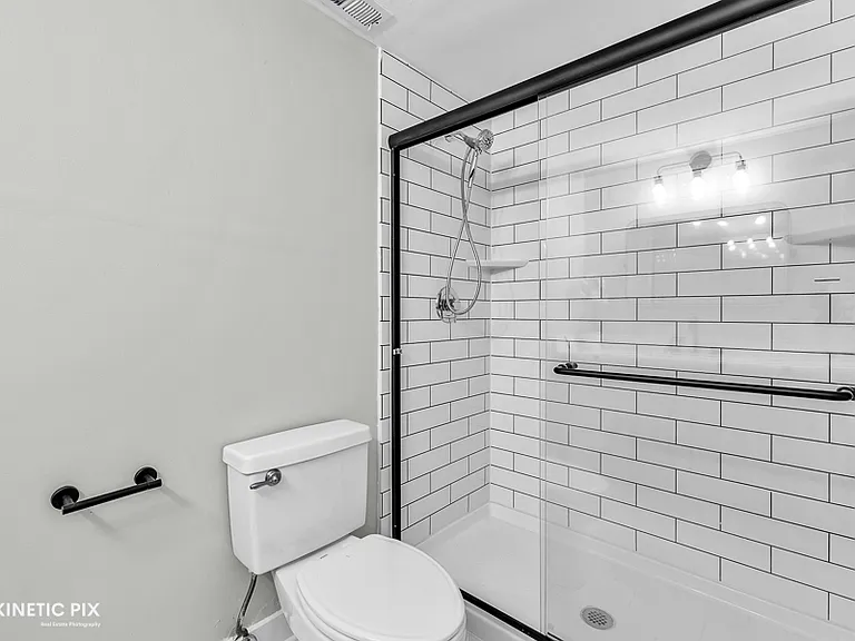 1 S Leavitt St #209 — Photo 19