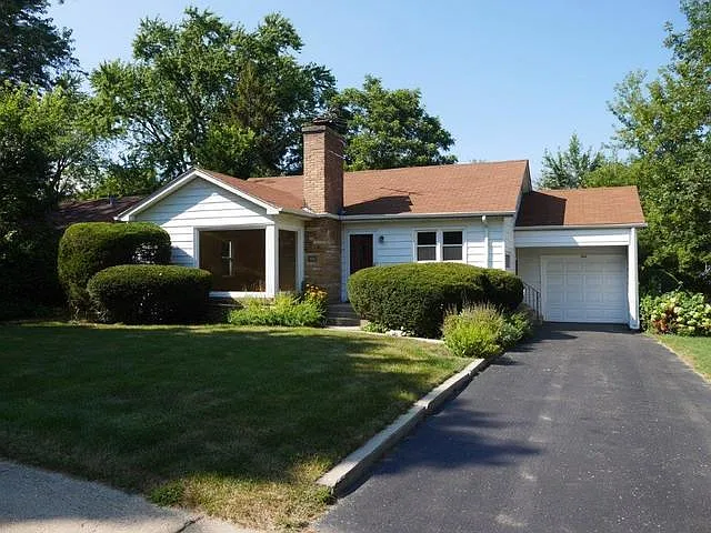 516 E Rockland Rd photo 1