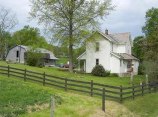 8086 Possum Hollow Rd NW, Dundee, OH 44624