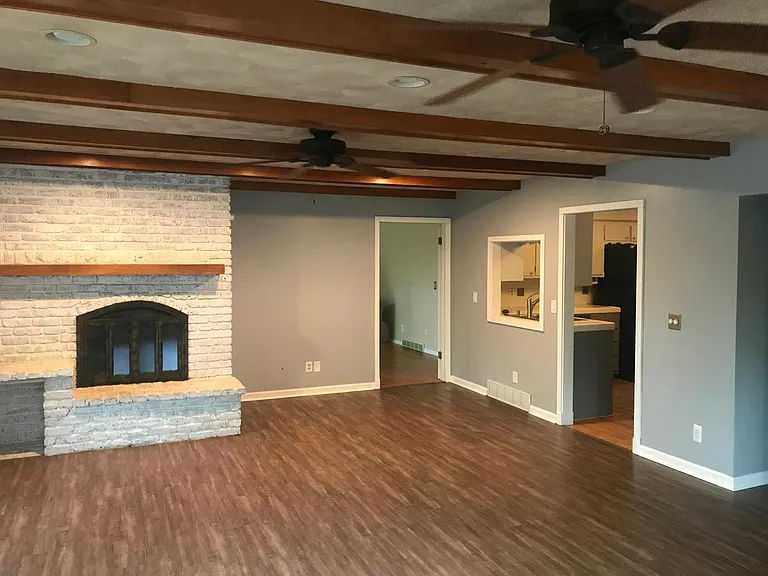 10816 Fowler Ave — Photo 4