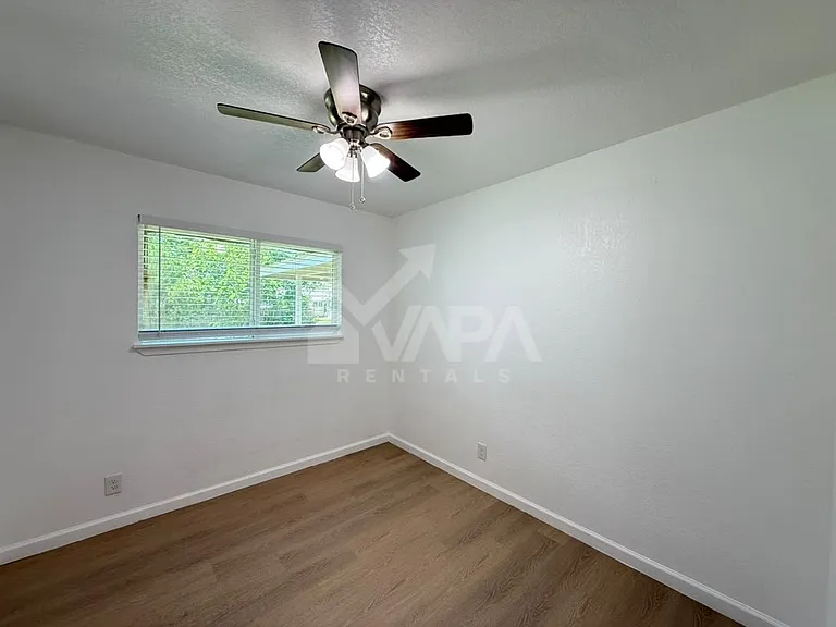 5014 Galahad Dr — Photo 7