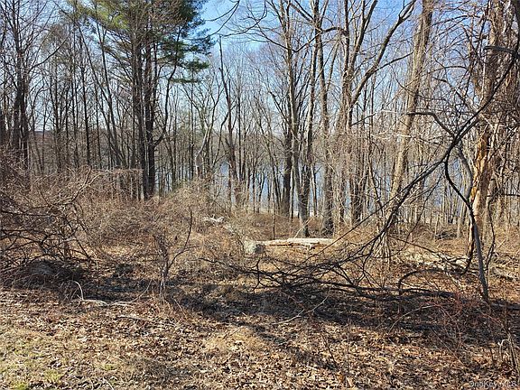 2nd image of 6 Willow Road