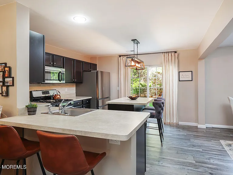 207 Harvest Way — Photo 16