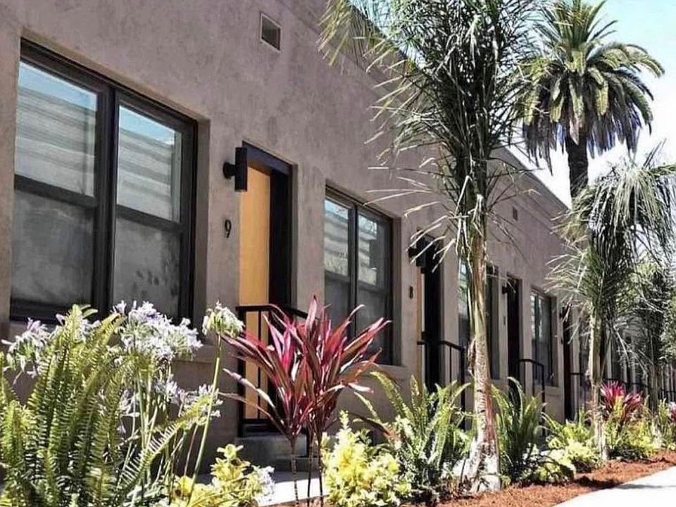 1st image of 526 Golden Ave #4