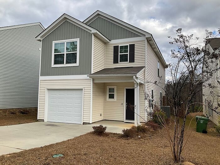 1st image of 2746 Prince Charles Ct