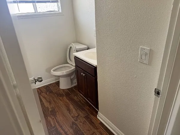 1539 W Avenue H #8 — Photo 8