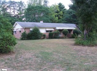 5 Pine Dr, Taylors, SC 29687