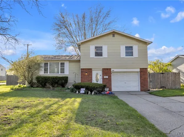 288 Shetland Dr, Williamsville, NY 14221